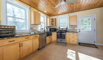 12 Laurence Way, Falmouth, ME 04105
