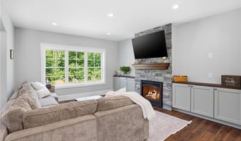 130 Jackson Schoolhouse Rd, Burrillville, RI 02859