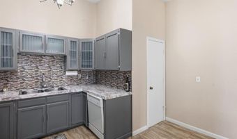 7207 Foxridge Cir #D-4, Anchorage, AK 99518