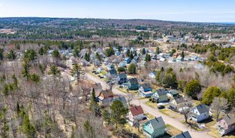 87 School St, Ahmeek, MI 49901