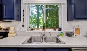 10220 7TH St, Bay City, OR 97107