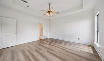 9832 S Vignes Lake Ave, Baton Rouge, LA 70817