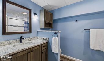 17 Patriot Dr, Cody, WY 82414