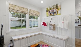 128 W PHEASANTBROOK Cir N, Centerville, UT 84014