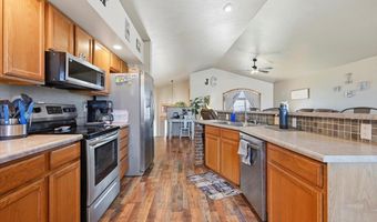 1301 Hilltop Cir, Belle Fourche, SD 57717