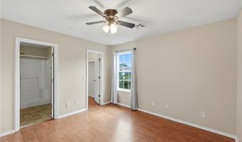 2515 SE 4th St, Bentonville, AR 72712