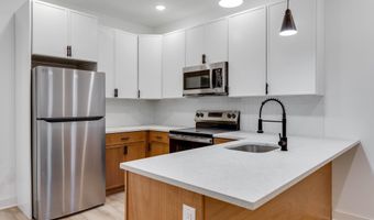 2404 N 6TH St 2, Philadelphia, PA 19133