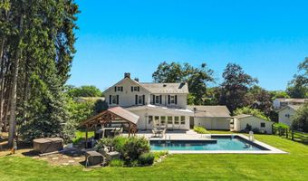 222 BASTIAN Ln, Allentown, PA 18104