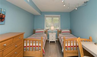 319 Swans Wharf Row, Newport, RI 02840
