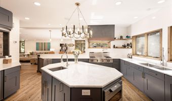 970 Powder Ln, Aspen, CO 81611