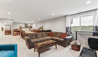 1819 8th Ave SE, Altoona, IA 50009