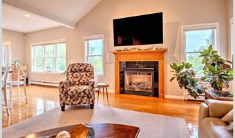 172 Merrill Rd, Campton, NH 03223