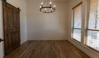 1013 Churchill Ln, Millsap, TX 76066