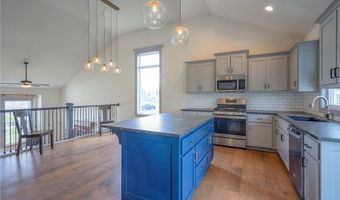 1632 N 157th Ln, Basehor, KS 66007