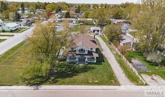 464 S Meridian St, Blackfoot, ID 83221