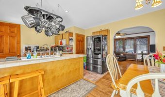 180 Minna Ave, Avenel, NJ 07001