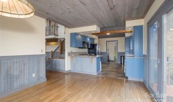 400 Three Dog Mountain Rd, Bakersville, NC 28705