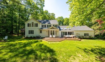 60 Old Wood Rd, Avon, CT 06001