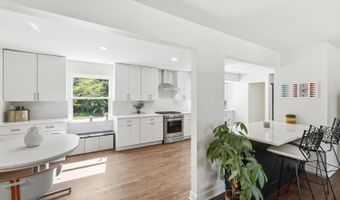 1594 Huntcrest Dr, Anderson Twp., OH 45255