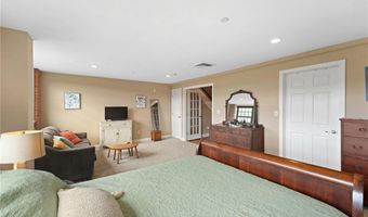 1 Tupperware Dr 326, North Smithfield, RI 02896