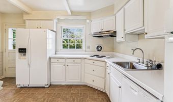 6812 ALGONQUIN Ave, Bethesda, MD 20817