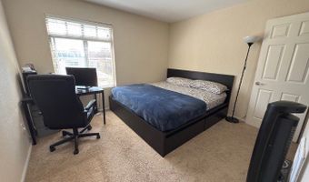 432 Edgehill Ln 26, Oceanside, CA 92054