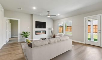 15216 Supreme St, Aledo, TX 76008