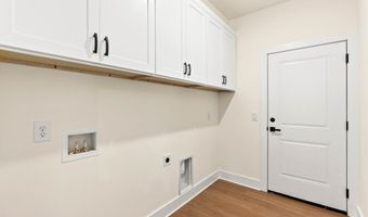 135 Oak Terrace Dr, Baldwin, GA 30511