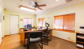 140 W Hawthorne St, Fallbrook, CA 92028