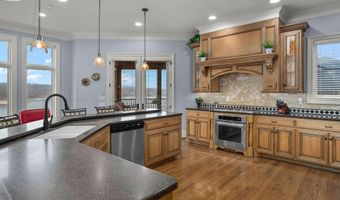 99 BLUFF POINTE Dr, Arley, AL 35541