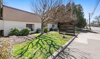 970 Hope St, Bristol, RI 02809