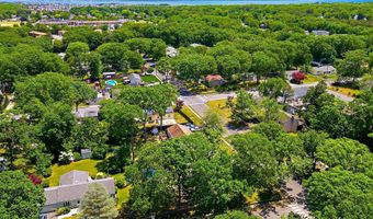 59 Park Ave, Bayville, NJ 08721