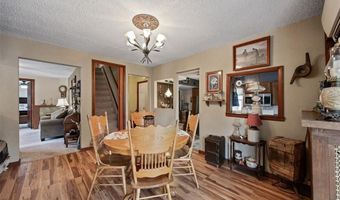701 E 1st St, Anamosa, IA 52205