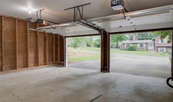 31 Edgewater Rd, Narragansett, RI 02882