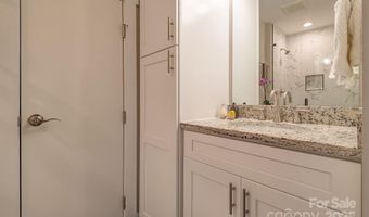 64 Creekside View Dr, Asheville, NC 28804