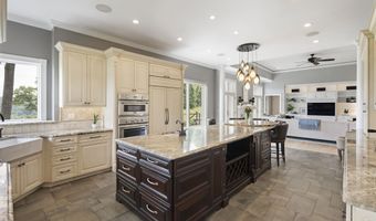 30 Daniel Trce, Burlington, CT 06013