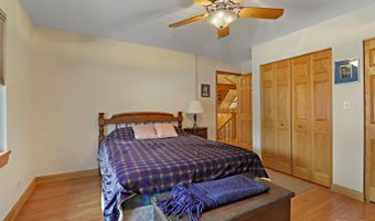 2837 Jackson Dr, Arlington Heights, IL 60004