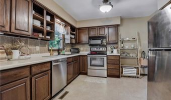 1103 Mulberry Dr, Altoona, WI 54720