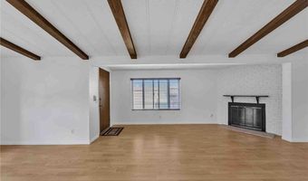 96 Pheasant Ln, Oceanside, CA 92057