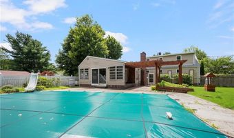 48 Piedmont St, Woonsocket, RI 02895