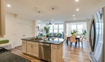 855-2 Dipper Ln, Aurora, OH 44202