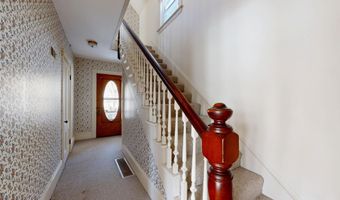119 W Auburn Rd, Auburn, ME 04210