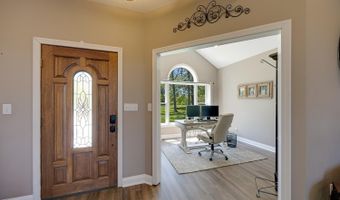5120 Country Hills Dr, Aurora, IN 47001
