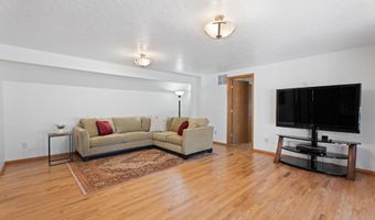 7225 SW JUNIPER Ter, Beaverton, OR 97008