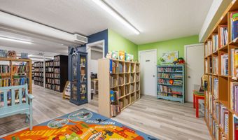 98 Elm St 2, Cheshire, CT 06410