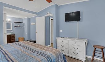 949 Laurel Cir, Barefoot Bay, FL 32976