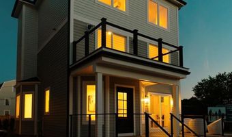 7 Wellington Ave, Newport, RI 02840