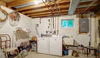 8422 GEORGIAN Way, Annandale, VA 22003