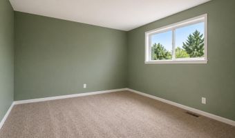 656 E Thornton Lake Dr NW, Albany, OR 97321