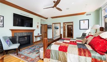 341 Thames St S-104, Bristol, RI 02809